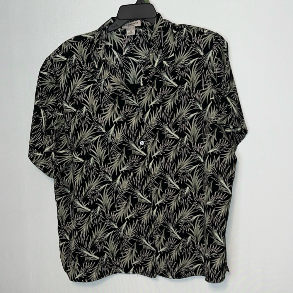 Vtg. Notations Women’s Blouse 3X Button Down Lined Short Sleeve Shoulder Pads.
